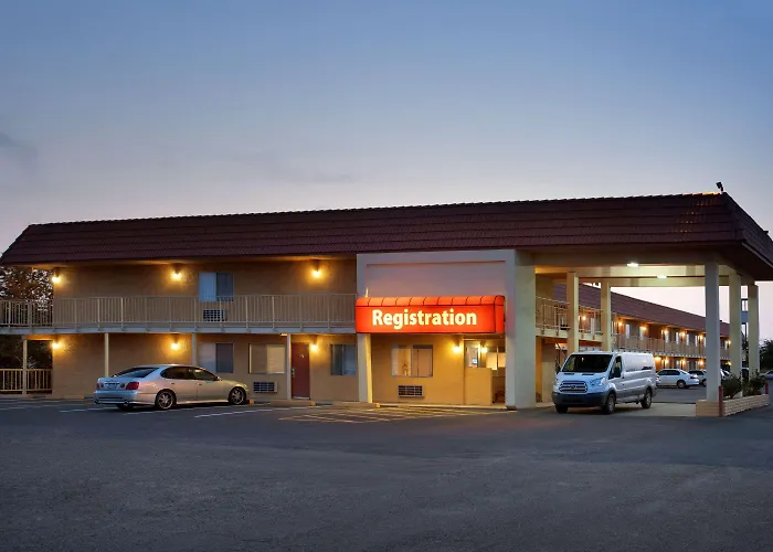 Travelodge By Wyndham Winslow